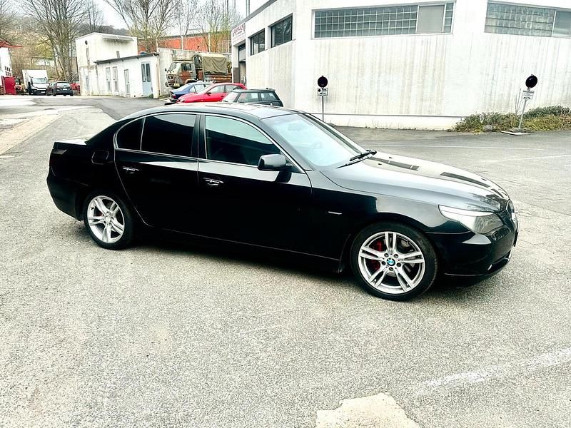 Gebraucht BMW 530 218 PS (160 kW) 2004 Schwarz Limousine