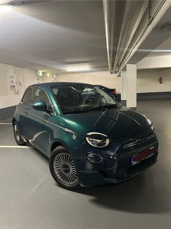 Blau Neu 2024 Fiat 500e La Prima Cabrio | 19.900 € - Bild 1/4