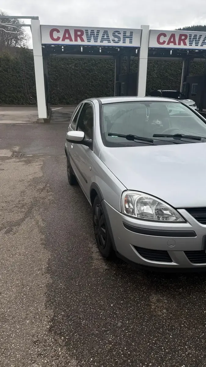 Gebraucht Opel Corsa 75 PS (55 kW) 2003 Silber Kleinwagen
