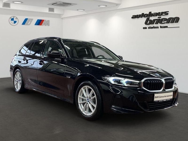 Gebraucht BMW 330e 288 PS (211 kW) 2022 Schwarz ii Kombi
