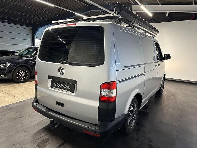 Gebraucht VW T5 140 PS (102 kW) 2014 Reflexsilber metallic Van