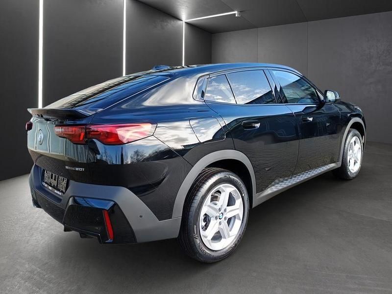 Neu BMW X2 156 PS (114 kW) 2026 Schwarz uni SUV