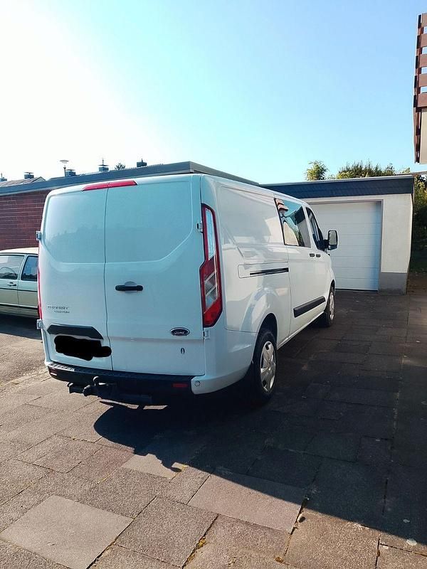 Gebraucht Ford Transit Custom 131 PS (96 kW) 2022 Weiß Van / Kleinbus