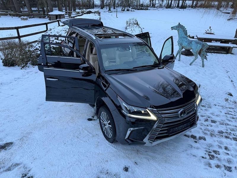 Gebraucht Lexus LX570 367 PS (269 kW) 2019 Schwarz SUV