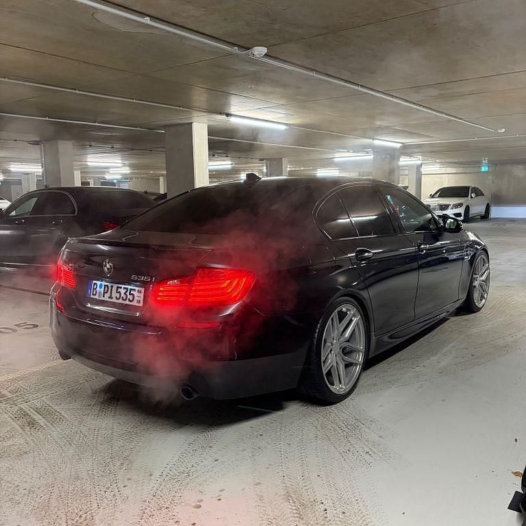 Gebraucht BMW 535 Performance 306 PS (225 kW) 2015 Grau Limousine