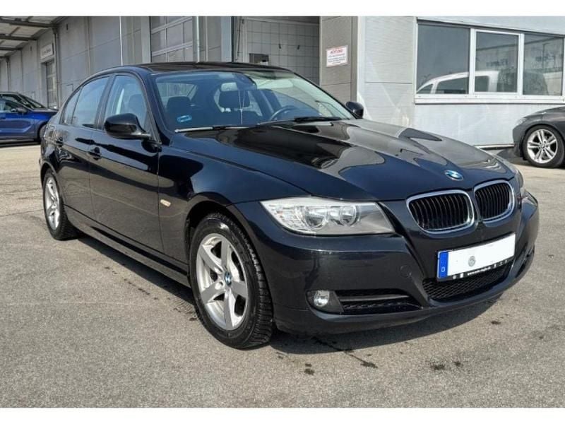 Gebraucht BMW 318 143 PS (105 kW) 2009 Schwarz Limousine
