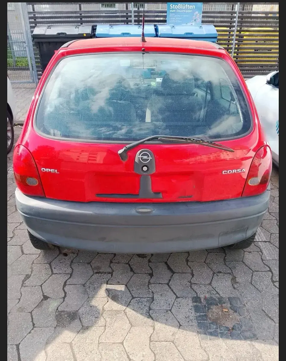 Gebraucht Opel Corsa 60 PS (44 kW) 1998 Rot Kleinwagen