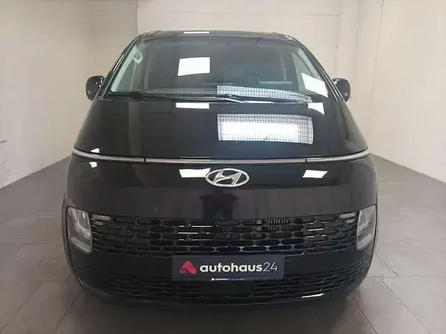 Gebraucht Hyundai Staria Prime 177 PS (130 kW) 2023 Schwarz Van / Kleinbus