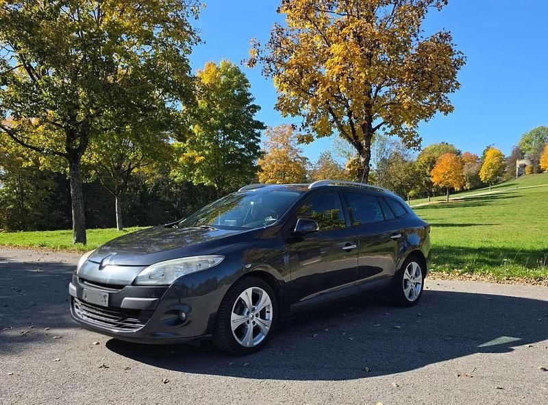 Schwarz Gebraucht 2009 Renault Mégane GrandTour Dynamique Kombi | 3.999 € (Fairer Preis) - Bild 1/4