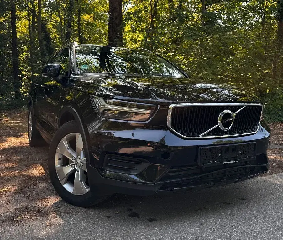 Gebraucht Volvo XC40 Momentum 190 PS (139 kW) 2019 Schwarz SUV