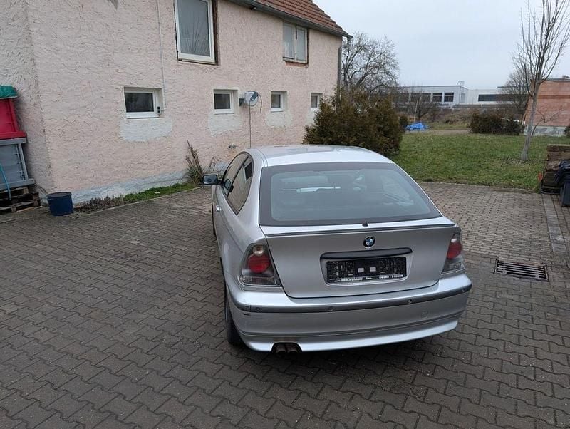 Gebraucht BMW 325 Sport Line 192 PS (141 kW) 2002 Silber Coupé