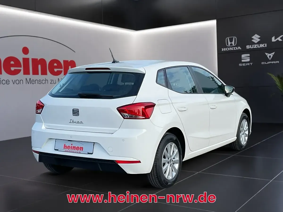 Gebraucht Seat Ibiza Style 95 PS (69 kW) 2023 Weiß Kleinwagen