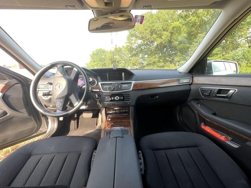 Gebraucht Mercedes E250 Elegance 204 PS (150 kW) 2012 Grau Kombi