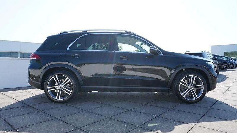 Schwarz Gebraucht 2022 Mercedes 350 Premium SUV | 76.685 € - Bild 1/4