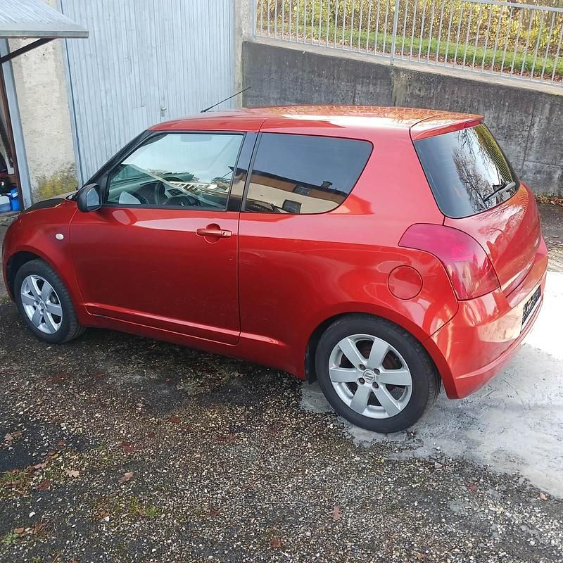 Gebraucht Suzuki Swift 68 PS (50 kW) 2007 Orange Kleinwagen