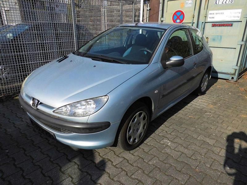 Gebraucht Peugeot 206 60 PS (44 kW) 2004 Blau Limousine