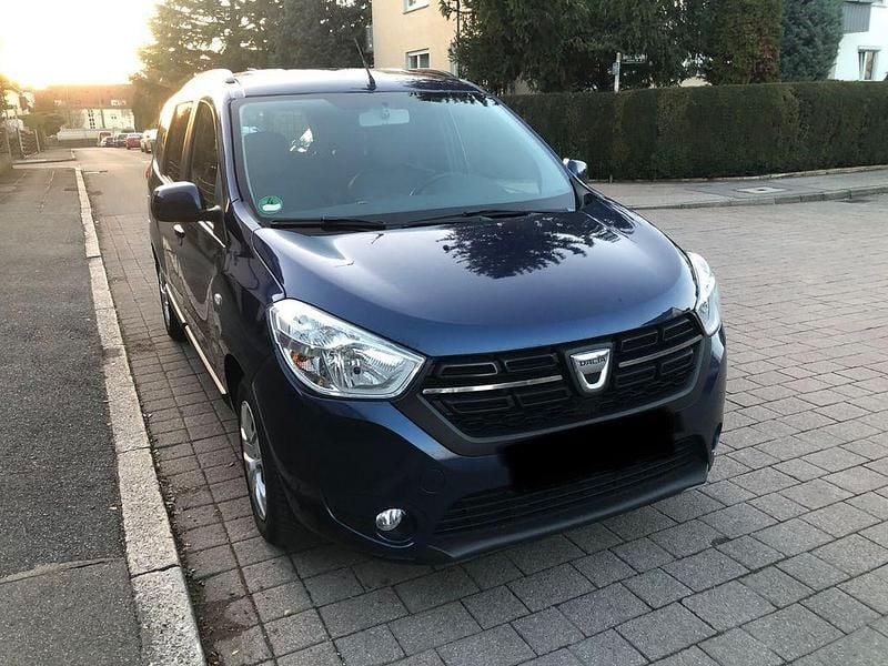 Gebraucht Dacia Lodgy 102 PS (75 kW) 2017 Blau Van / Kleinbus