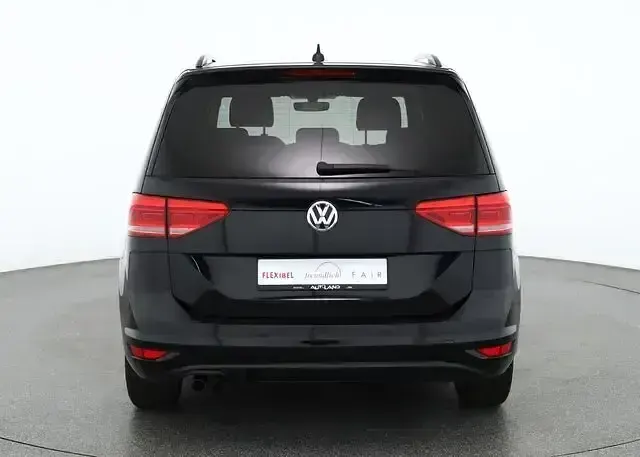 Gebraucht VW Touran Comfortline 150 PS (110 kW) 2020 Deep black Van / Kleinbus