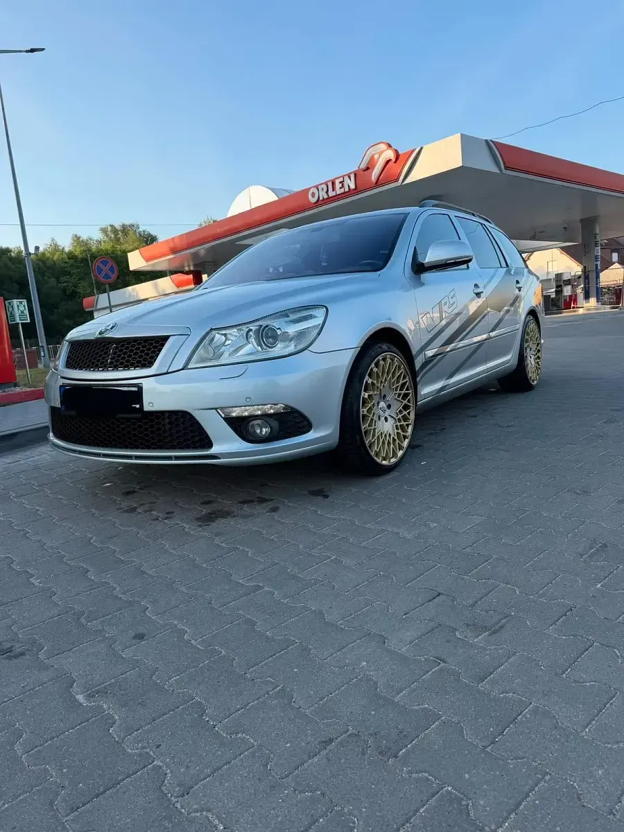 Gebraucht Skoda Octavia vRS 200 PS (147 kW) 2012 Silber Kombi