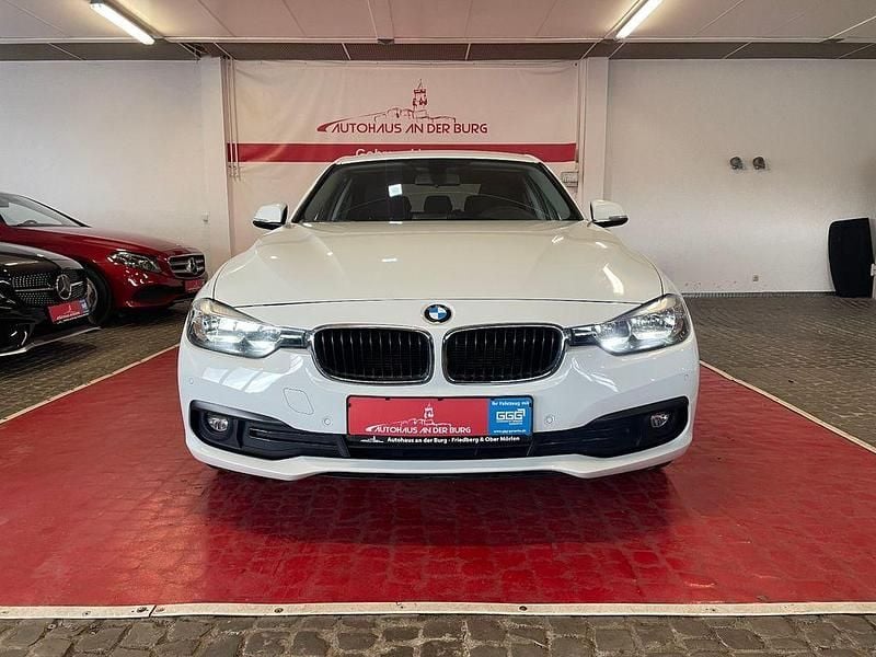 Usado BMW 316 116 HP (85 kW) 2016 Branco Sedan