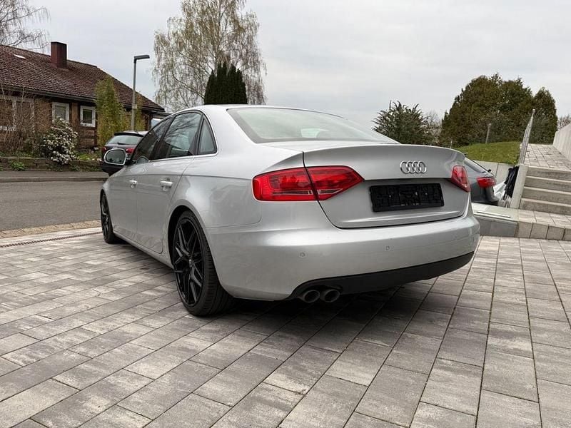 Gebraucht Audi A4 Attraction 120 PS (88 kW) 2008 Silber Limousine