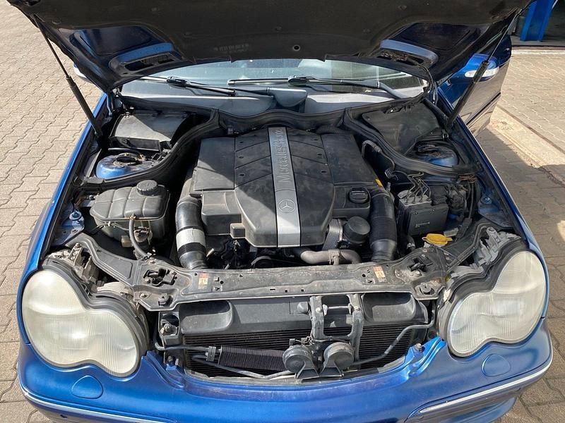 Gebraucht Mercedes C240 170 PS (125 kW) 2001 Blau Kombi