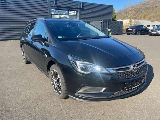 Gebraucht Opel Astra Edition 101 PS (74 kW) 2018 Schwarz Kombi