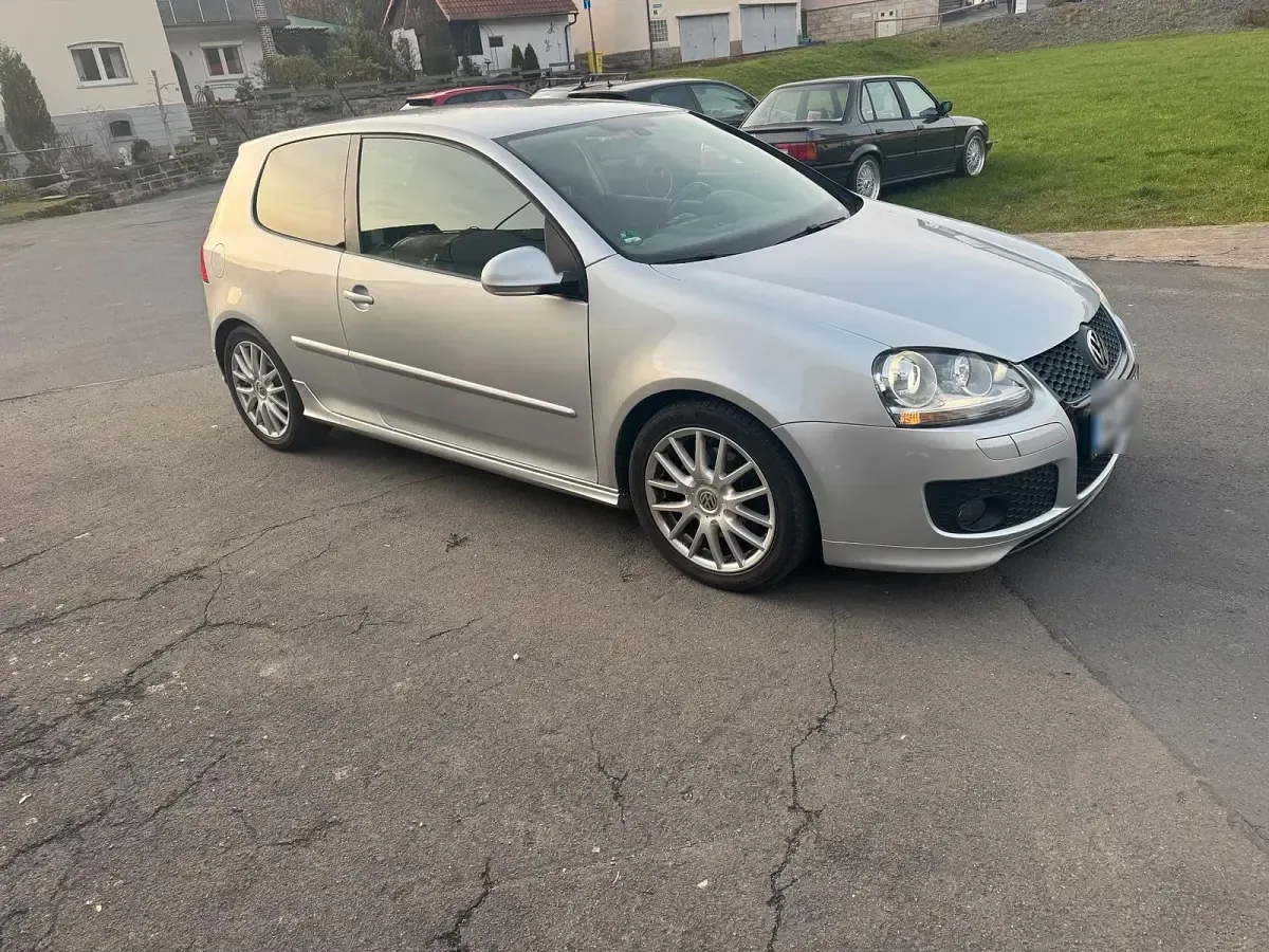 Gebraucht VW Golf V GT 170 PS (125 kW) 2007 Silber Kleinwagen