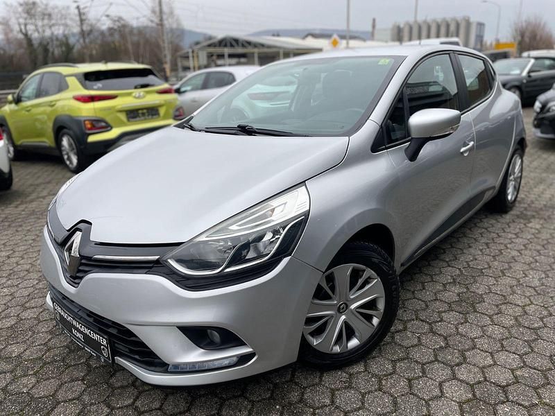 Gebraucht Renault Clio IV Experience 90 PS (66 kW) 2017 Silber Kleinwagen
