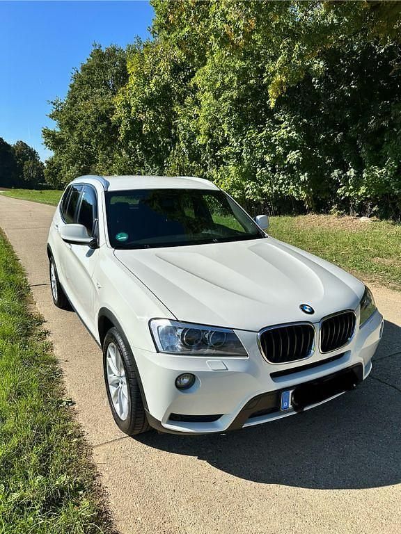 Weiß Gebraucht 2013 BMW X3 Sport Line SUV | 13.500 € (Etwas zu teuer) - Bild 1/4