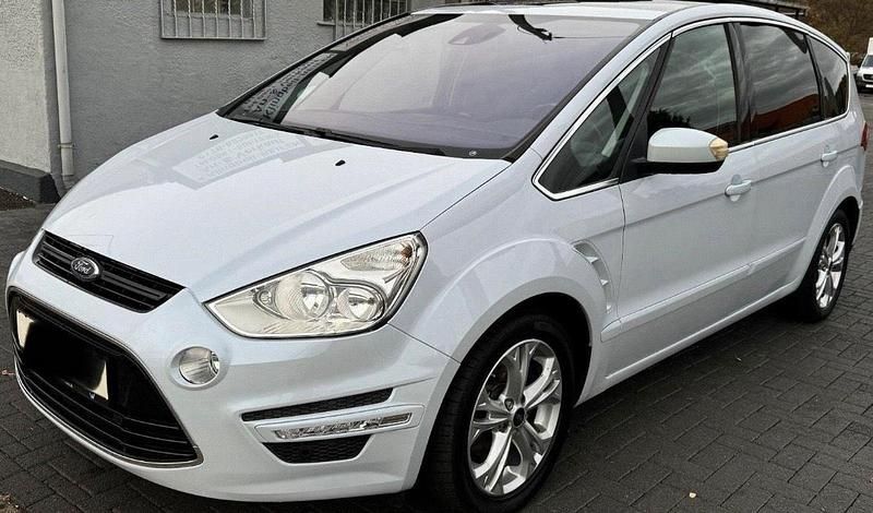 Gebraucht Ford S-MAX Titanium 163 PS (119 kW) 2012 Weiß Van / Kleinbus