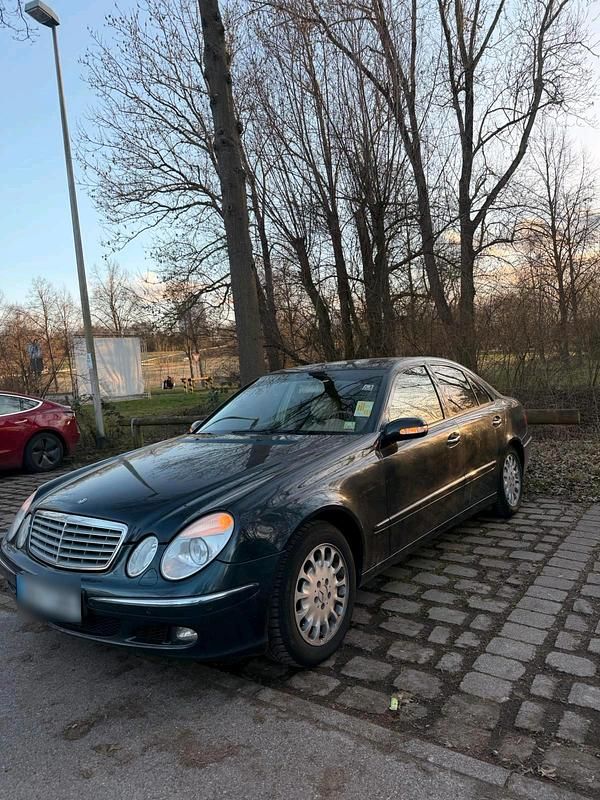 Second-hand Mercedes E280 190 CP (139 kW) 2006 Andere farben Berlinǎ