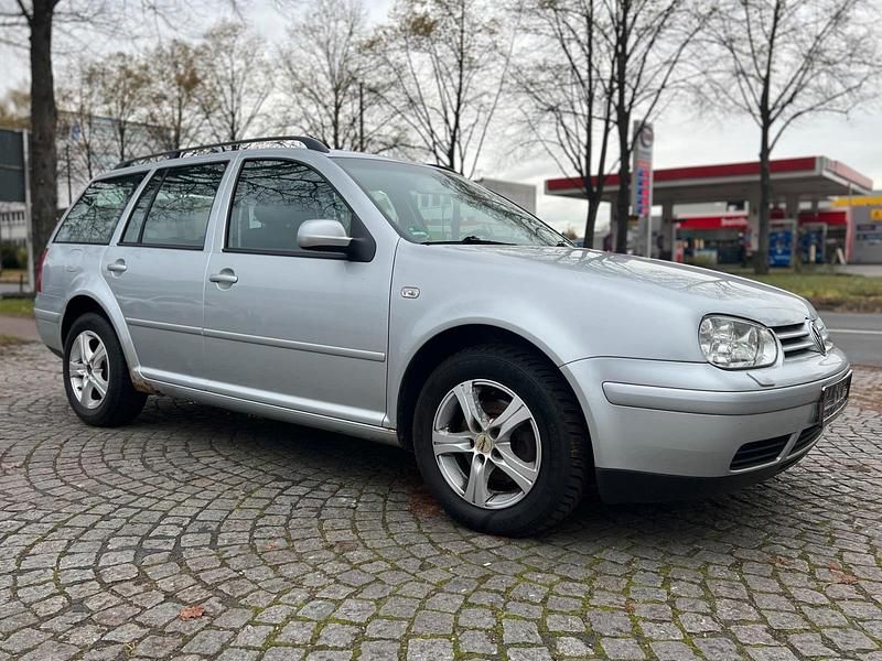 Silber Gebraucht 2005 VW Golf IV Kombi | 900 € (Superpreis) - Bild 1/4
