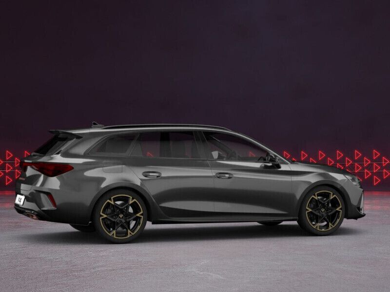 Gebraucht Cupra Leon 150 PS (110 kW) 2022 Andere farbe Kombi