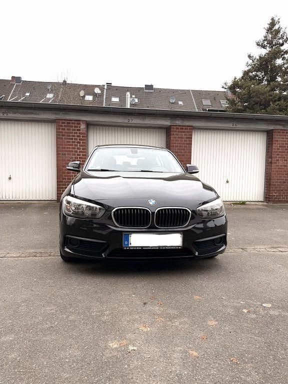 Gebraucht BMW 116 109 PS (80 kW) 2016 Schwarz Kleinwagen