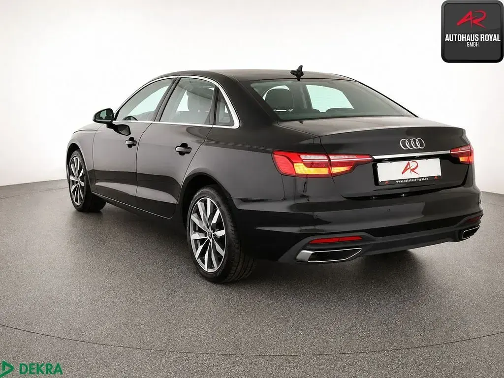 Gebraucht Audi A4 Ambiente 204 PS (150 kW) 2022 Schwarz (metallic) Limousine