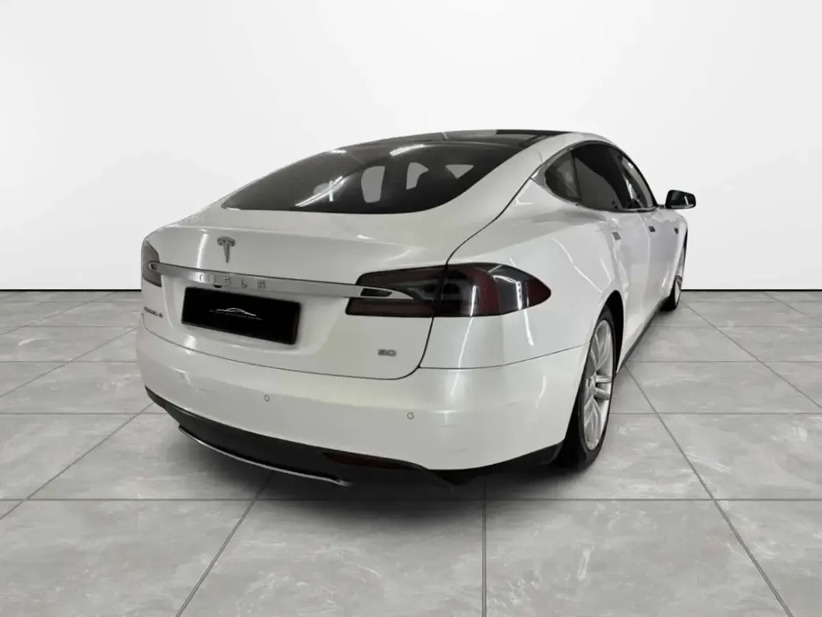 Usata Tesla Model S 269 kW (367 CV) 2013 Bianco Utilitaria