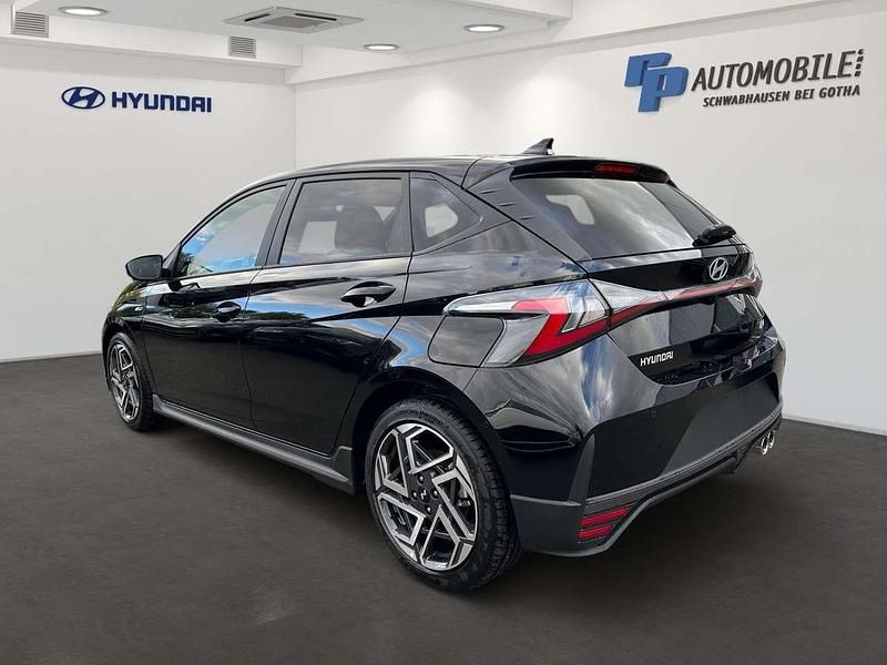 Neu Hyundai i20 N Line 101 PS (74 kW) 2025 Phantom black / met Kleinwagen