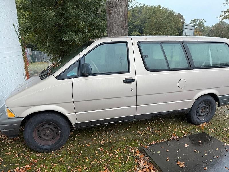 Beige Gebraucht 1997 Ford Aerostar Van / Kleinbus | 3.650 € - Bild 1/4
