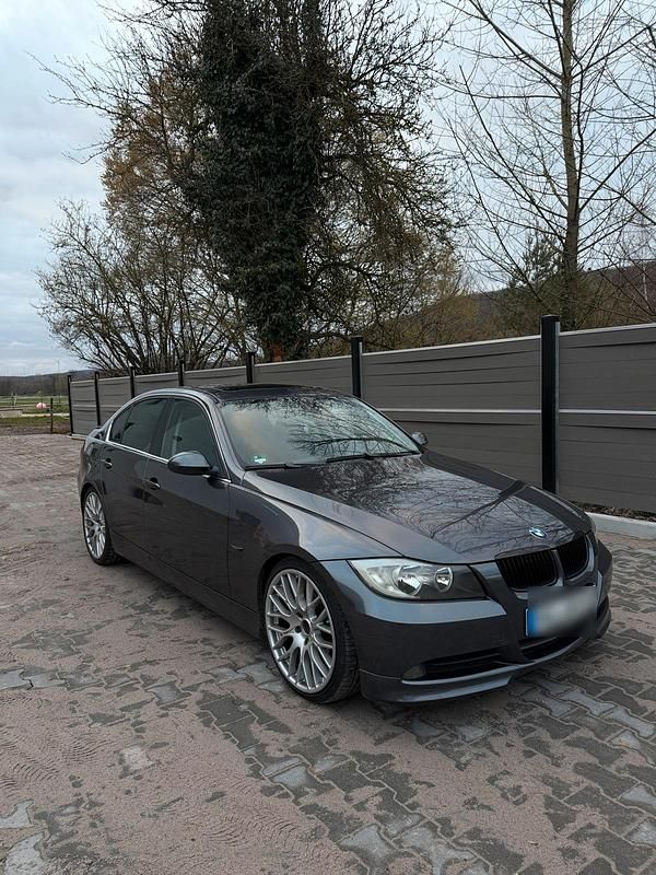 Gebraucht BMW 325 217 PS (159 kW) 2006 Limousine
