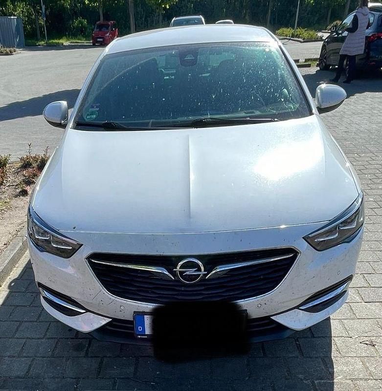Weiß Gebraucht 2019 Opel Insignia Sport Limousine | 10.999 € (Superpreis) - Bild 1/4