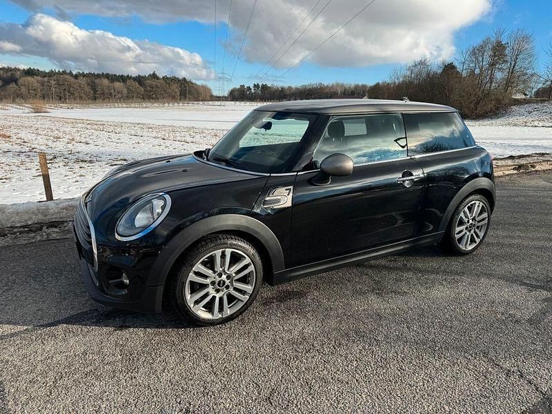 Usado Mini Cooper Seven 136 CV (100 kW) 2017 Negro Utilitario