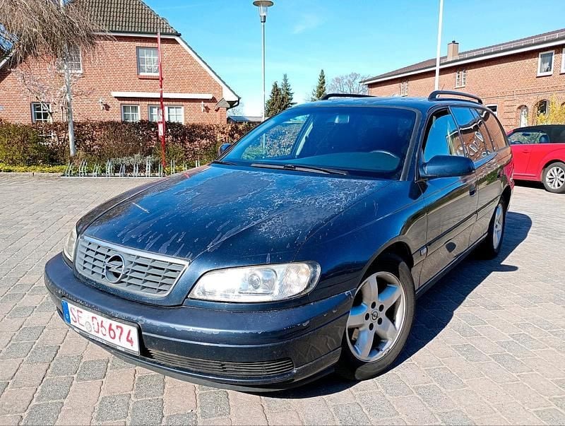 Gebraucht Opel Omega 150 PS (110 kW) 2002 Blau Kombi