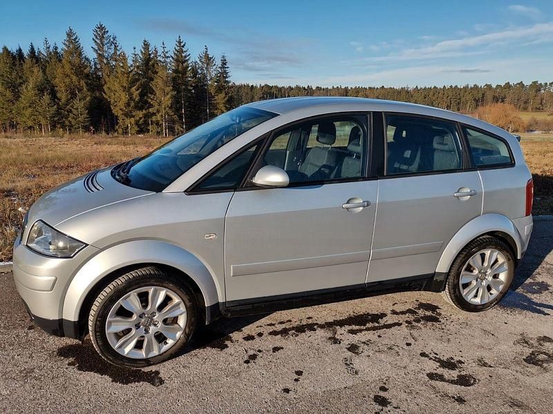 Second-hand Audi A2 110 CP (80 kW) 2005 Argintiu Hatchback
