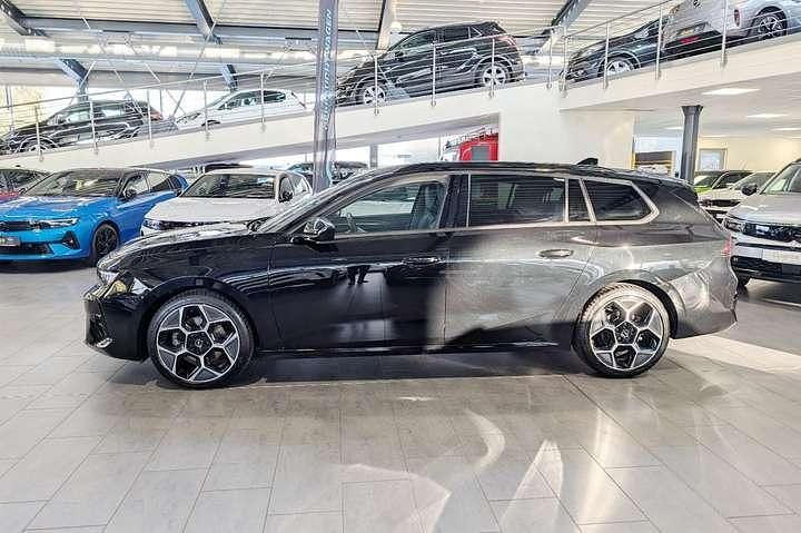 Gebraucht Opel Astra Ultimate 131 PS (96 kW) 2024 Schwarz Kombi