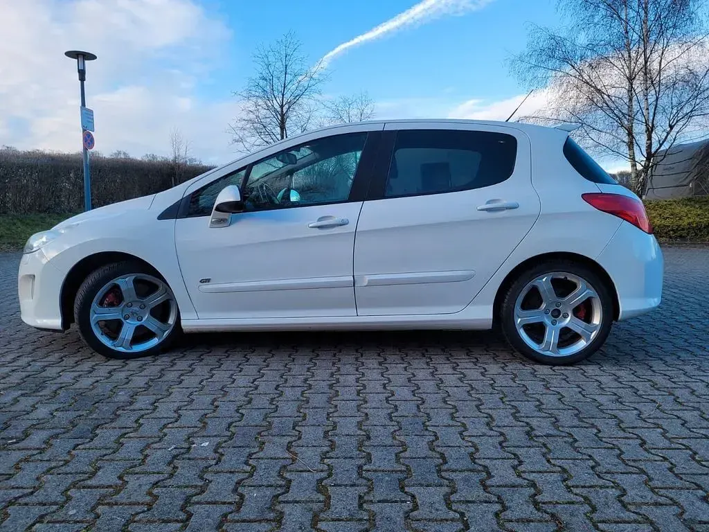 Gebraucht Peugeot 308 GTi 200 PS (147 kW) 2011 Weiß Limousine
