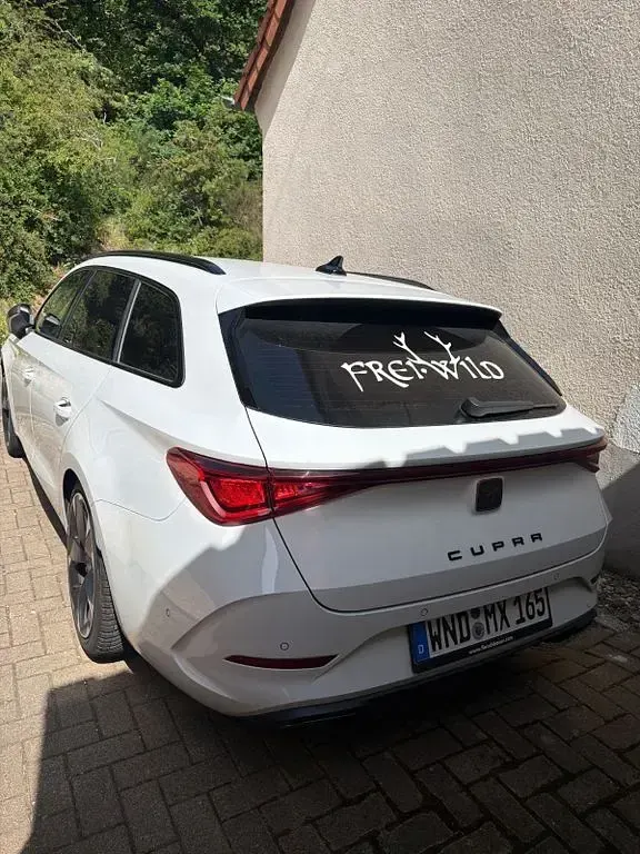 Gebraucht Cupra Leon 150 PS (110 kW) 2023 Weiß Limousine