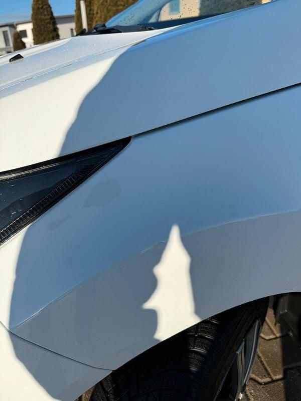 Gebraucht Ford Fiesta 60 PS (44 kW) 2013 Weiß Kleinwagen