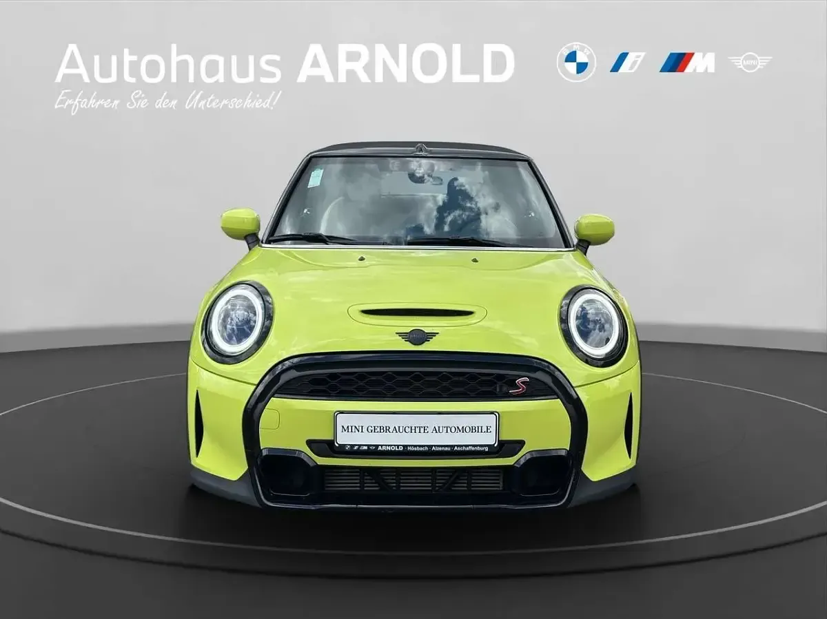 Gebraucht Mini Cooper S Cabriolet 178 PS (130 kW) 2022 Zesty yellow uni Cabrio