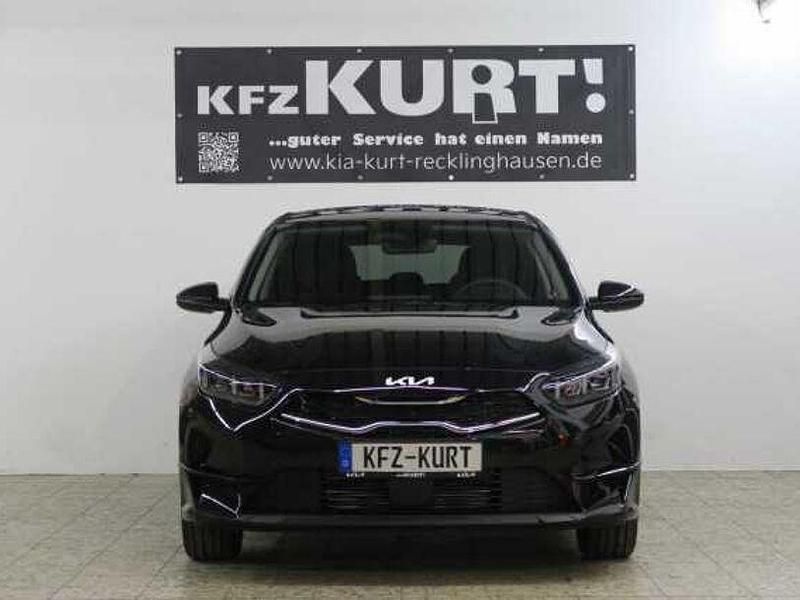 Neu Kia Ceed Style 140 PS (102 kW) 2026 Schwarz Kleinwagen
